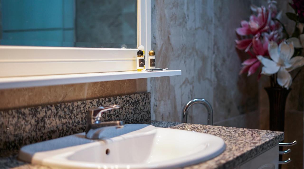 Ocean View Apartment - Pool And Sea View & Albufeira Center エクステリア 写真