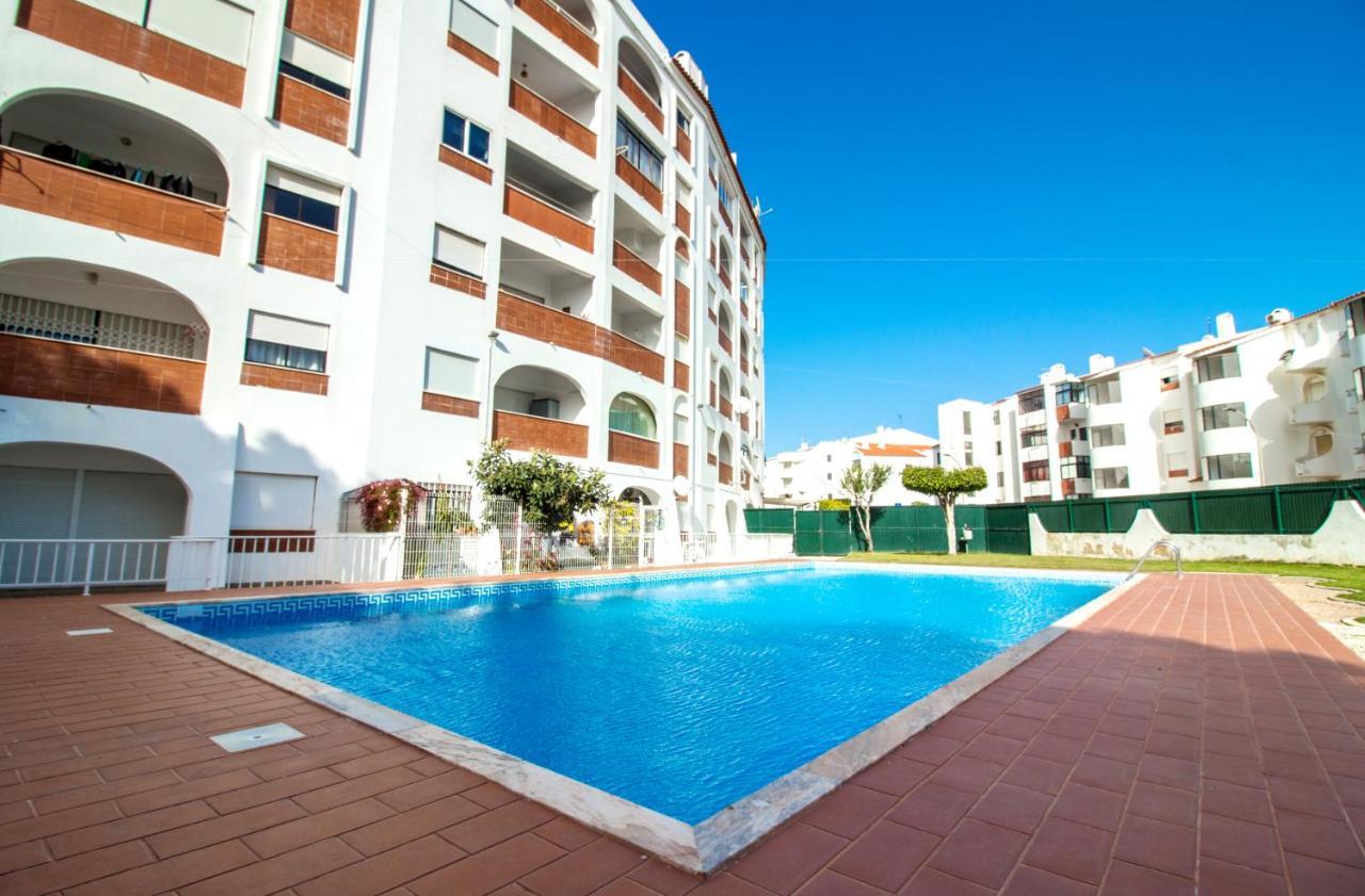 Ocean View Apartment - Pool And Sea View & Albufeira Center エクステリア 写真